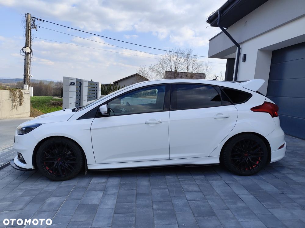 Ford Focus 2.0 EcoBoost ST - 6