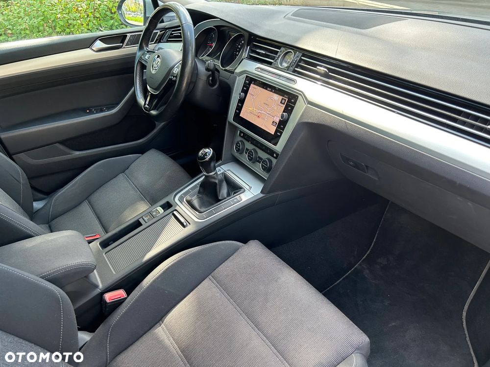 Volkswagen Passat Variant 2.0 TDI SCR Comfortline - 11