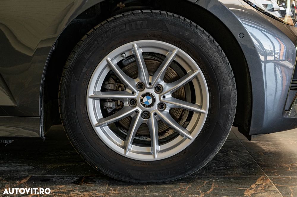 BMW Seria 3 318d Aut. Luxury Line - 9
