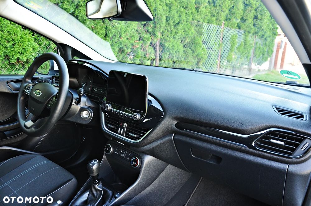 Ford Fiesta 1.0 EcoBoost S&S COOL&CONNECT - 13