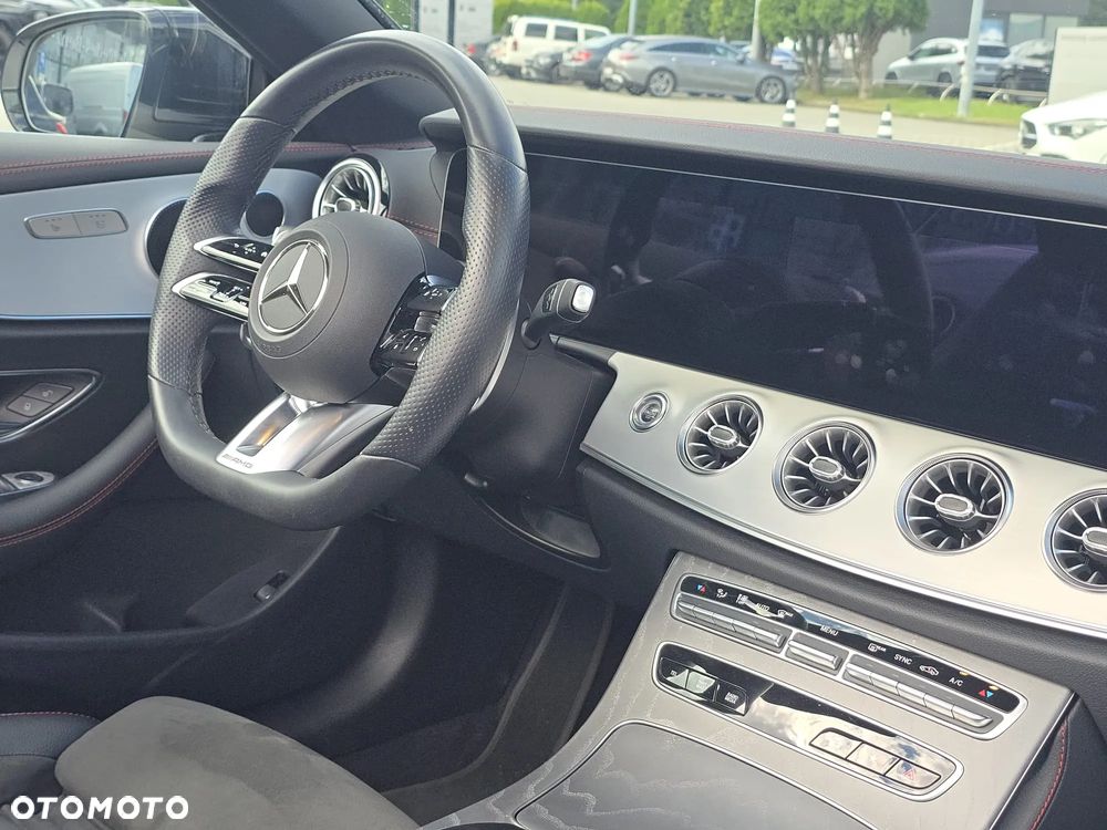 Mercedes-Benz Klasa E AMG 53 4Matic AMG Speedshift 9G-TRONIC - 22