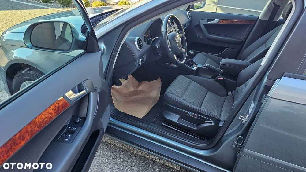 Audi A3 Sportback 1.9 TDI Attraction - 7