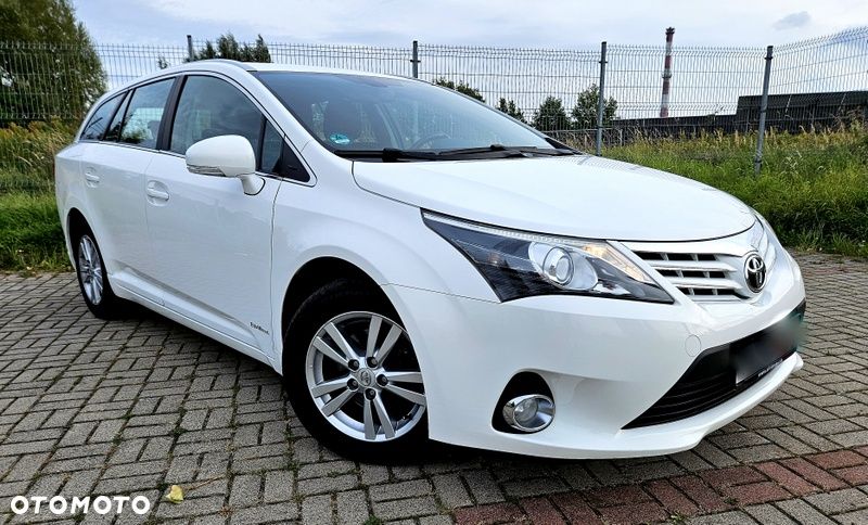 Toyota Avensis 2.0 D-4D Premium - 3