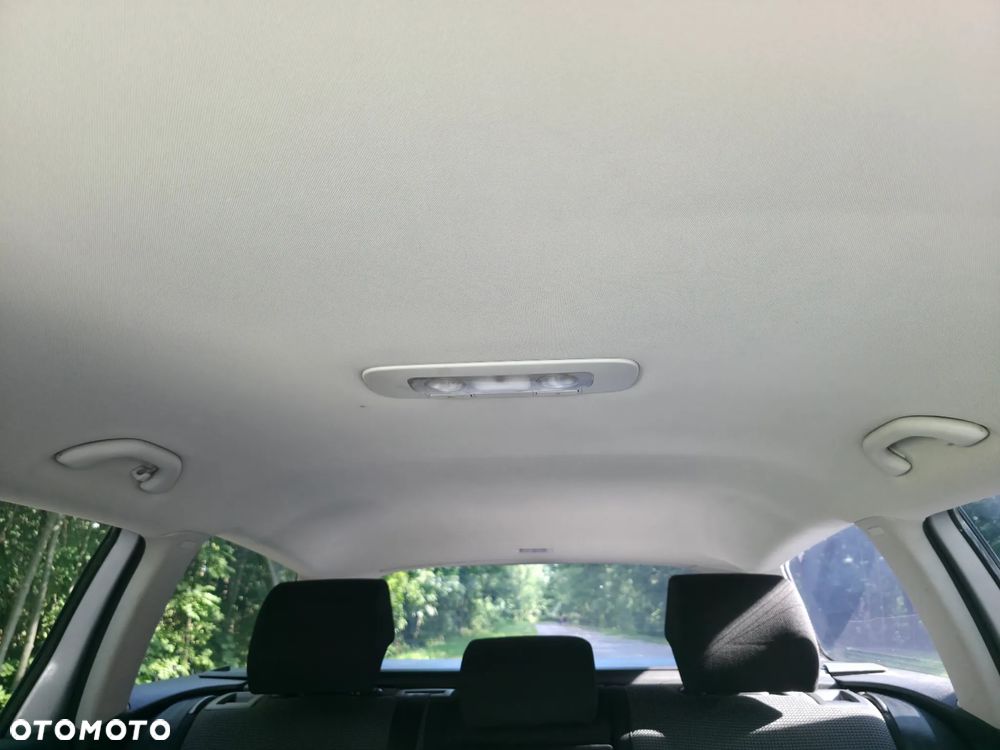 Volkswagen Passat 2.0 TDI Comfortline DSG - 16