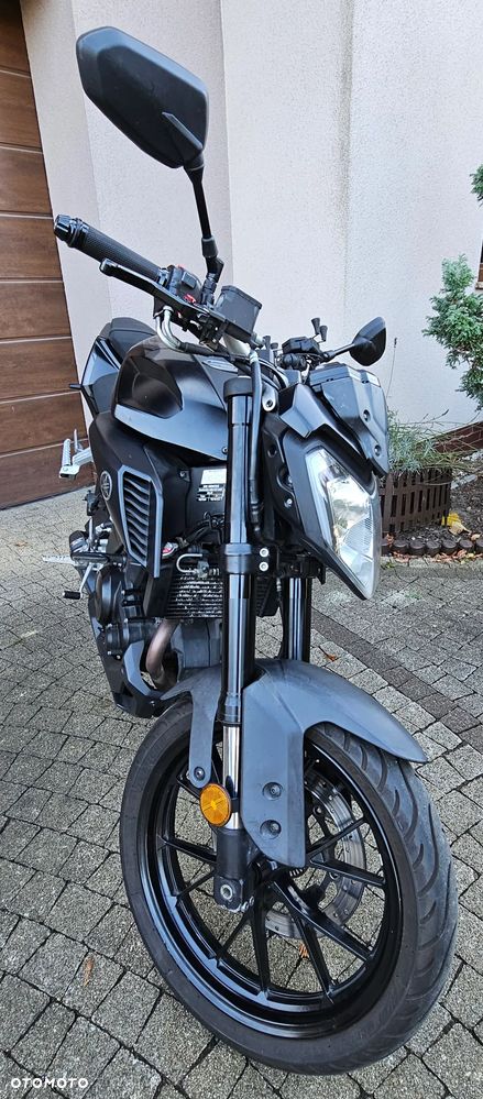 Yamaha MT - 15