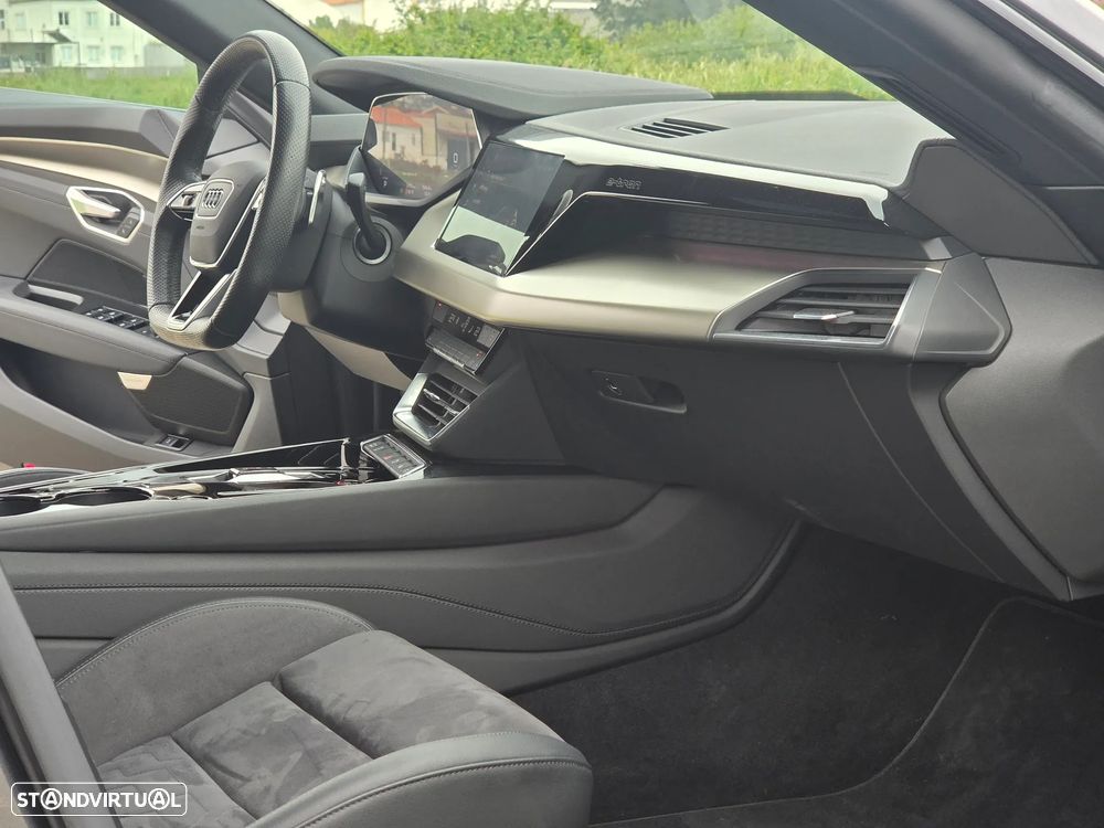 Audi e-tron GT quattro - 34