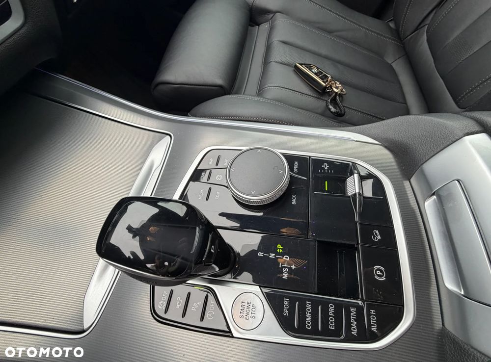 BMW X5 xDrive25d - 17