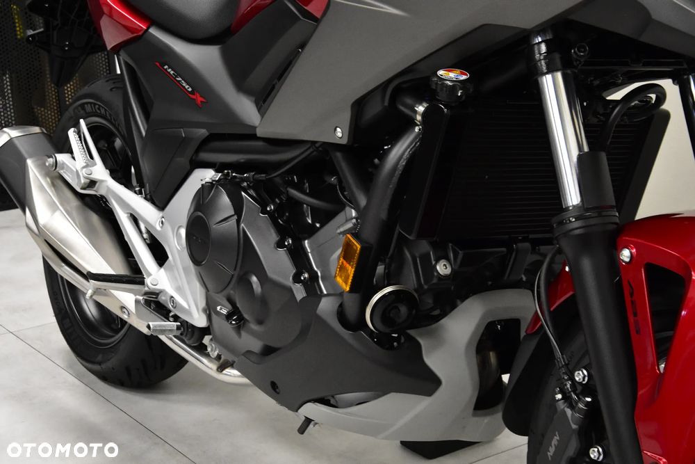 Honda NC - 27