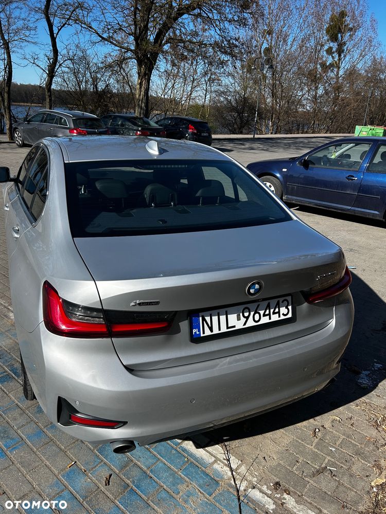 BMW Seria 3 330i xDrive Sport Line - 5