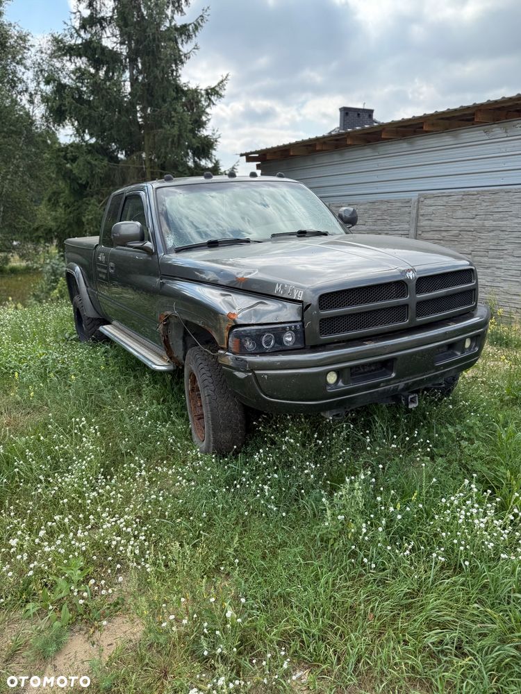 Dodge RAM - 11