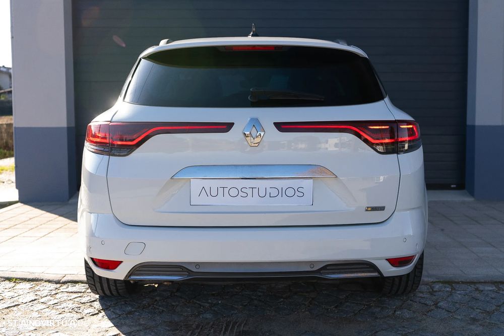 Renault Mégane Sport Tourer 1.6 E-Tech Plug-In Hybrid R.S. Line - 25