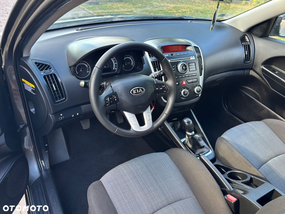 Kia Ceed 1.4 CVVT Vision - 9