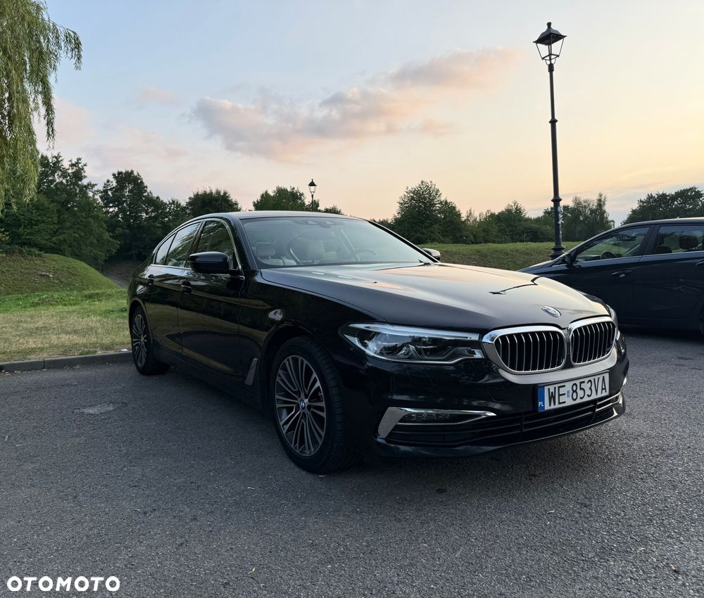 BMW Seria 5 520d xDrive Luxury Line sport - 5
