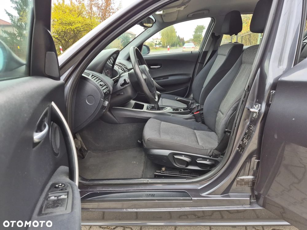 BMW Seria 1 118d DPF - 5