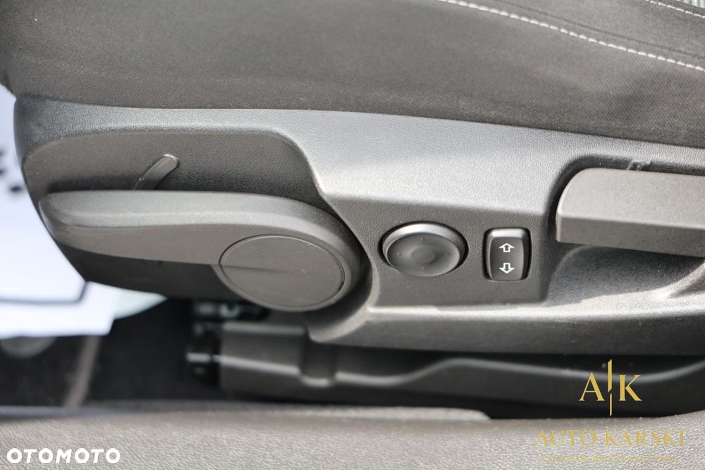 Opel Insignia - 23