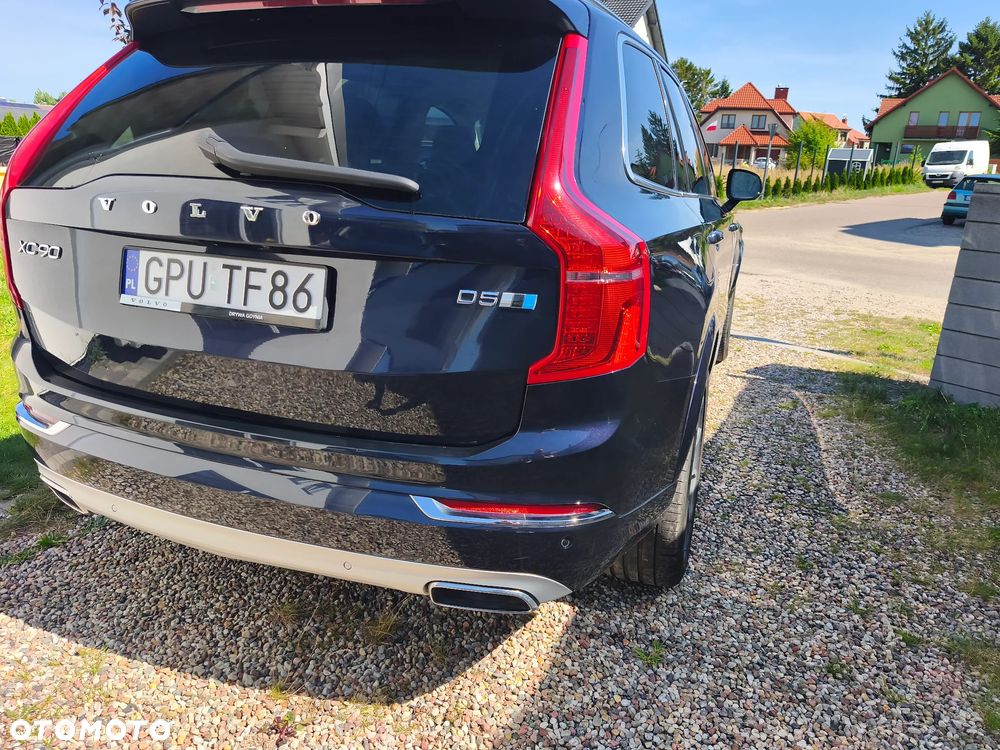 Volvo XC 90 - 8