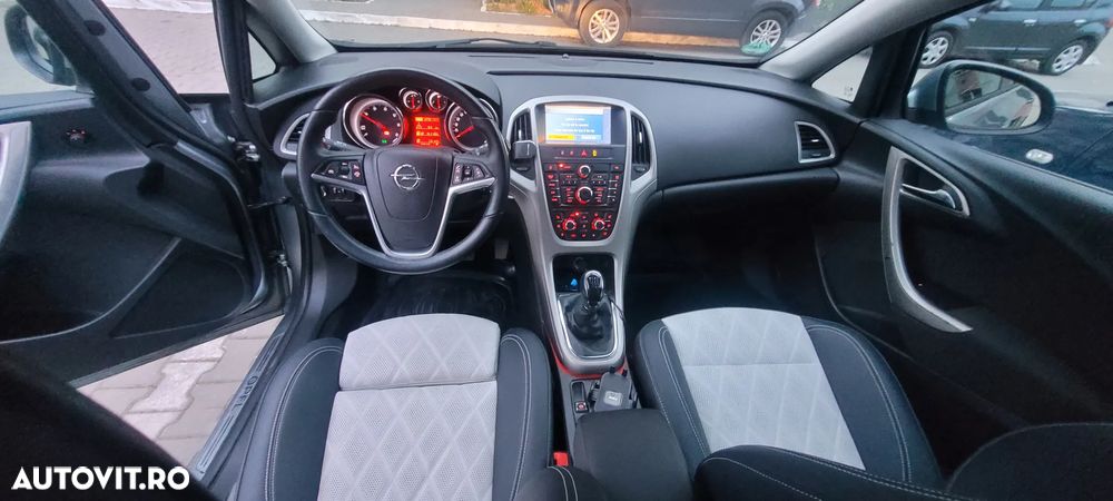 Opel Astra 1.7 CDTI ECOTEC ECOFlex Start/Stop Cosmo - 23