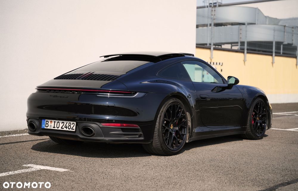 Porsche 911 Carrera S - 17