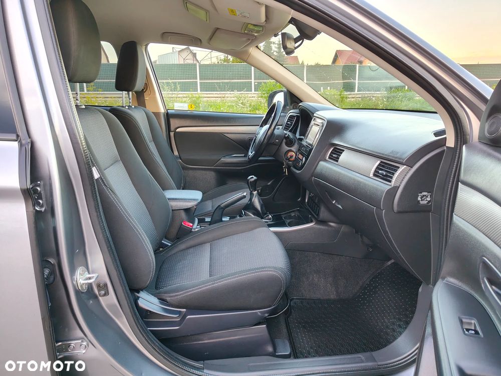 Mitsubishi Outlander 2.0 City Style 2WD - 36