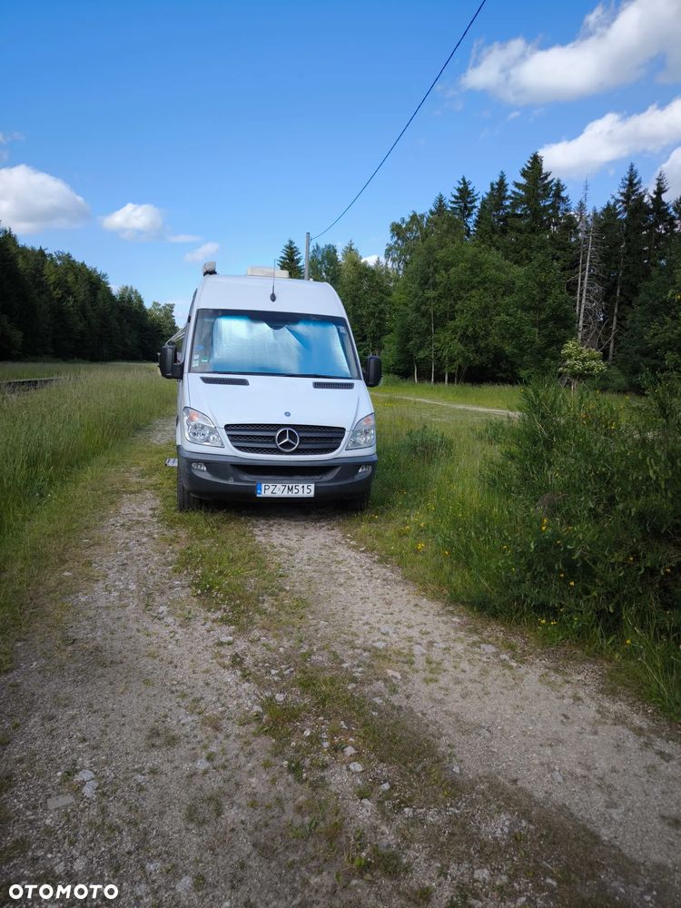 Mercedes-Benz Sprinter - 1