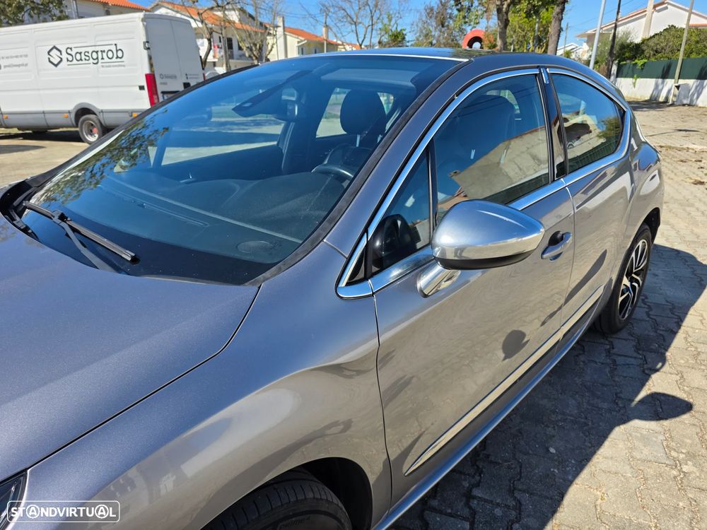 DS DS4 PureTech 130 Stop&Start SoChic - 25