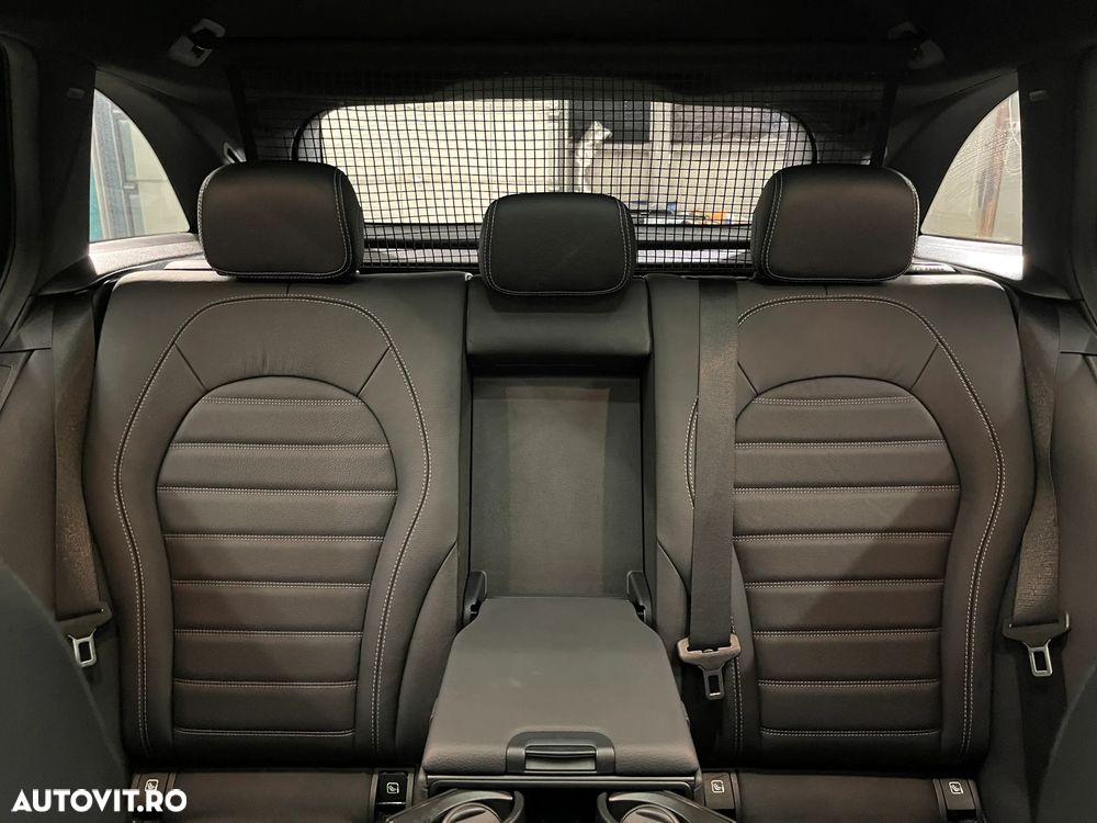 Mercedes-Benz C 300 d T 4Matic 9G-TRONIC AMG Line - 13