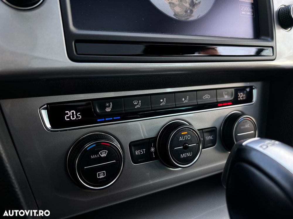 Volkswagen Passat Alltrack - 15