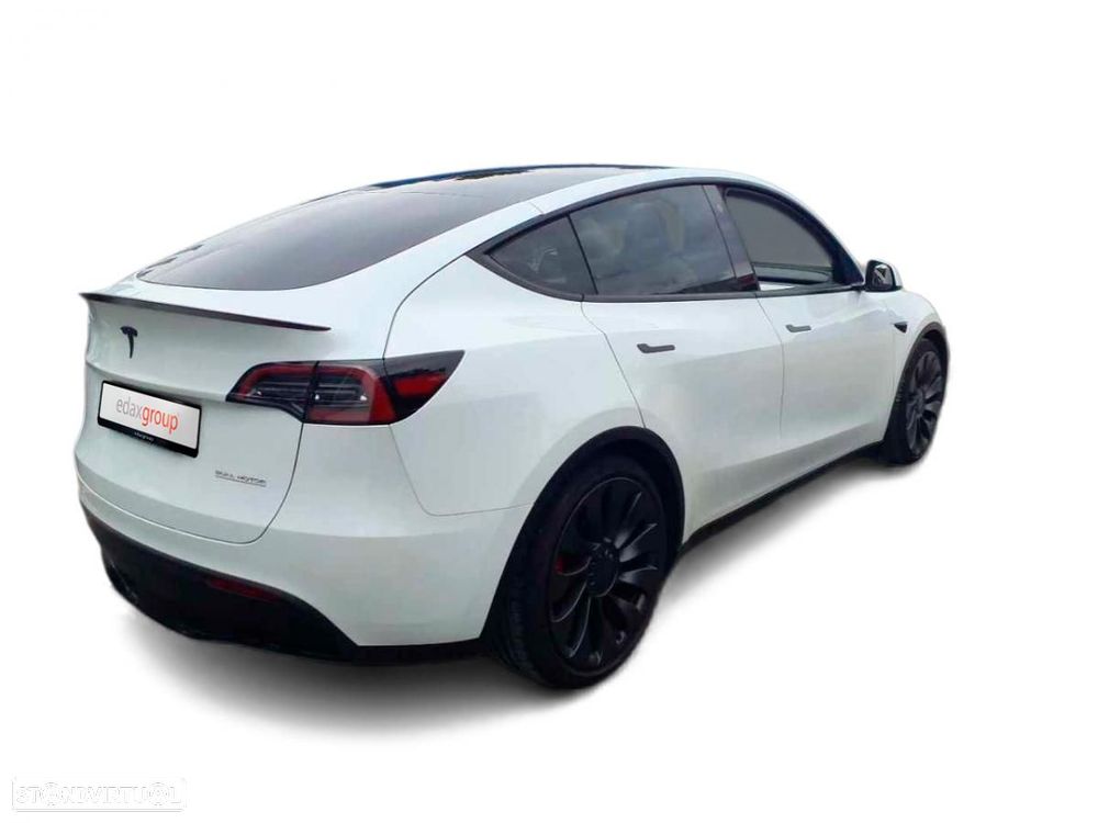 Tesla Model Y Performance Dual Motor AWD - 2