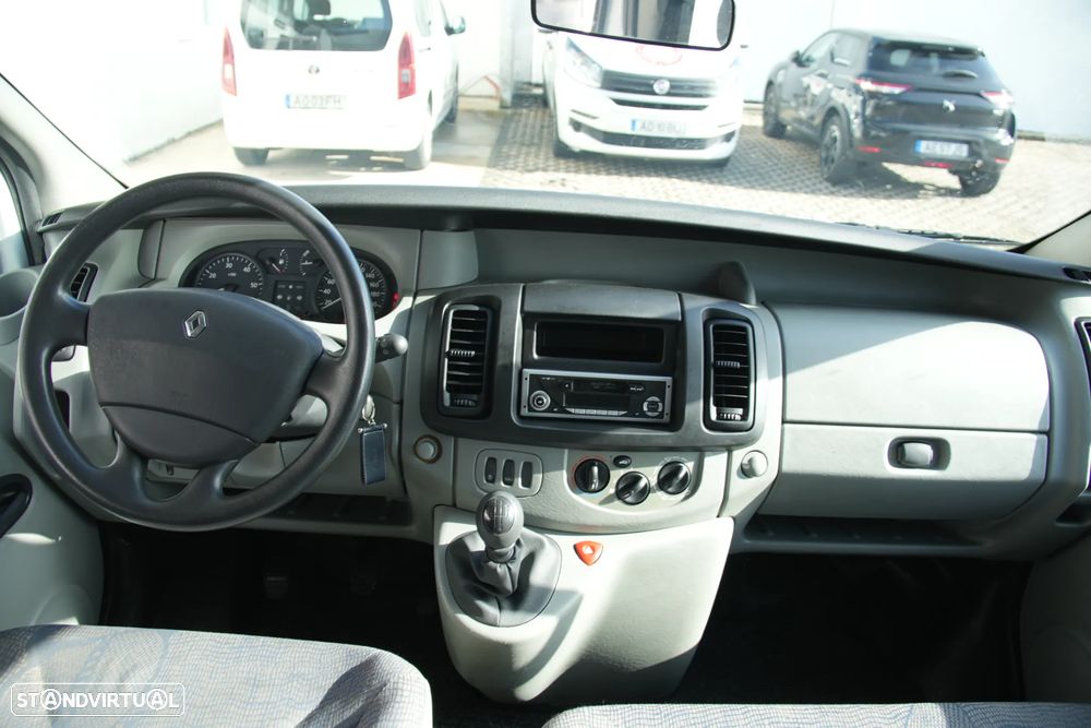 Renault Trafic 9Lugares 1.9DCI - 14