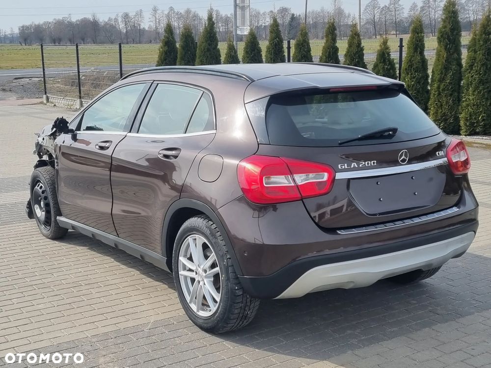 Mercedes-Benz GLA 200 (CDI) d 7G-DCT - 5