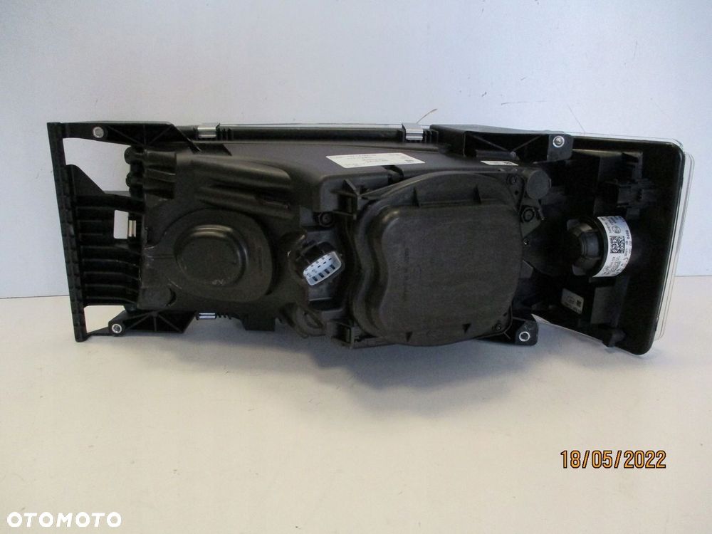 LAMPA PRAWA SCANIA 2416149 NOWA - 8