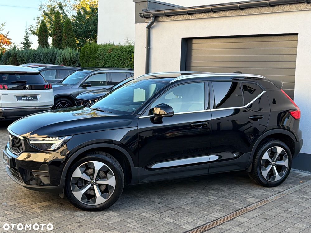 Volvo XC 40 B3 B DKG Plus Black Edition - 22