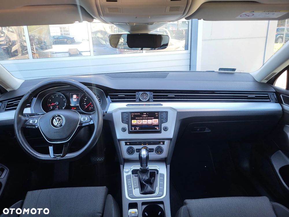 Volkswagen Passat 1.8 TSI BMT Comfortline DSG - 27