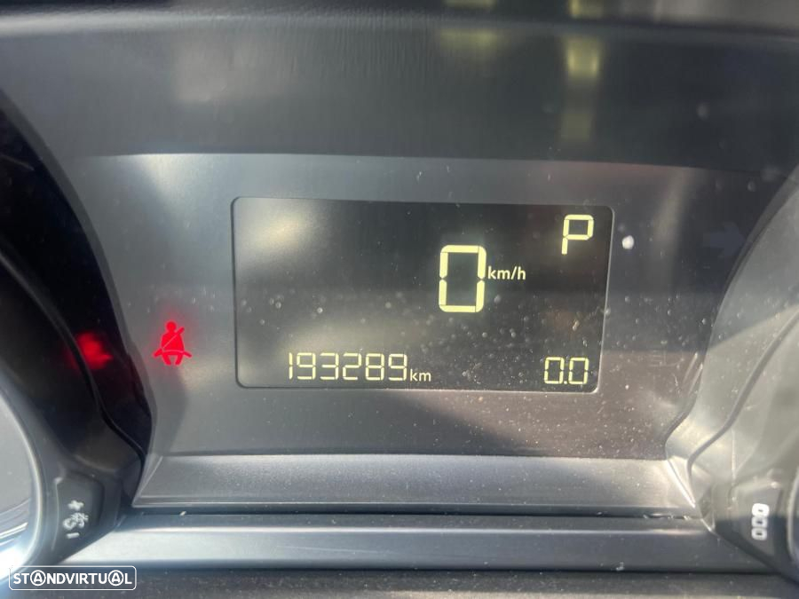 Peugeot 308 1.5 BlueHDi Allure EAT8 - 11