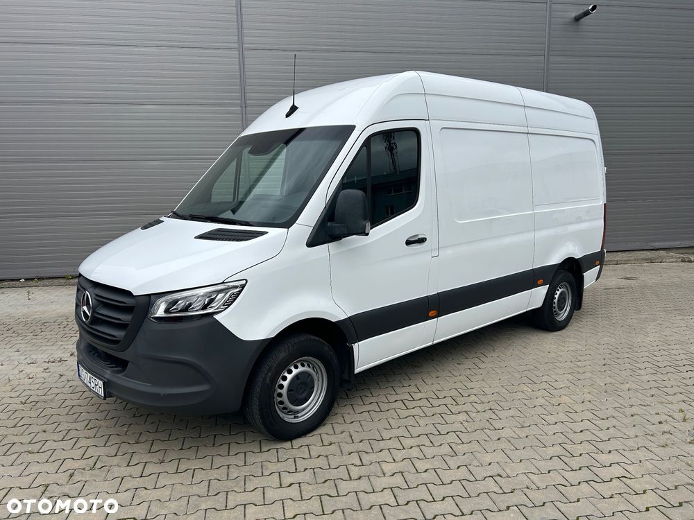 Mercedes-Benz Sprinter - 3
