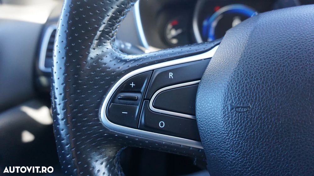 Renault Megane ENERGY TCe 130 GT LINE - 20