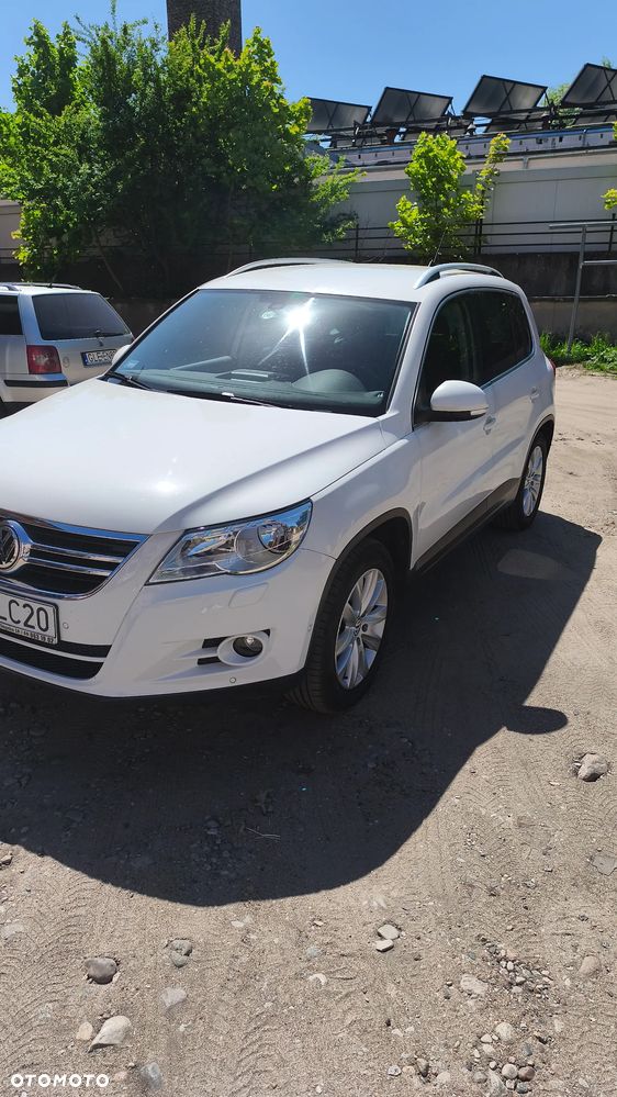 Volkswagen Tiguan - 2