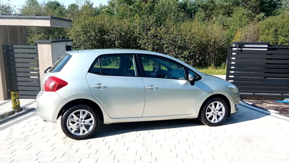 Toyota Auris 1.4 D-4D Luna - 12
