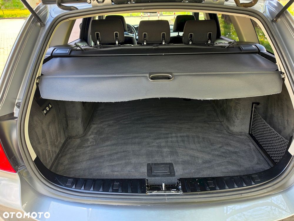 BMW Seria 3 318d - 31