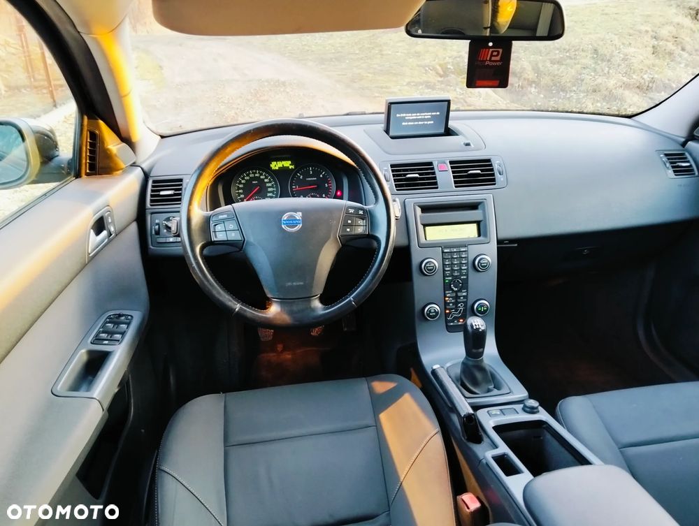 Volvo V50 - 10