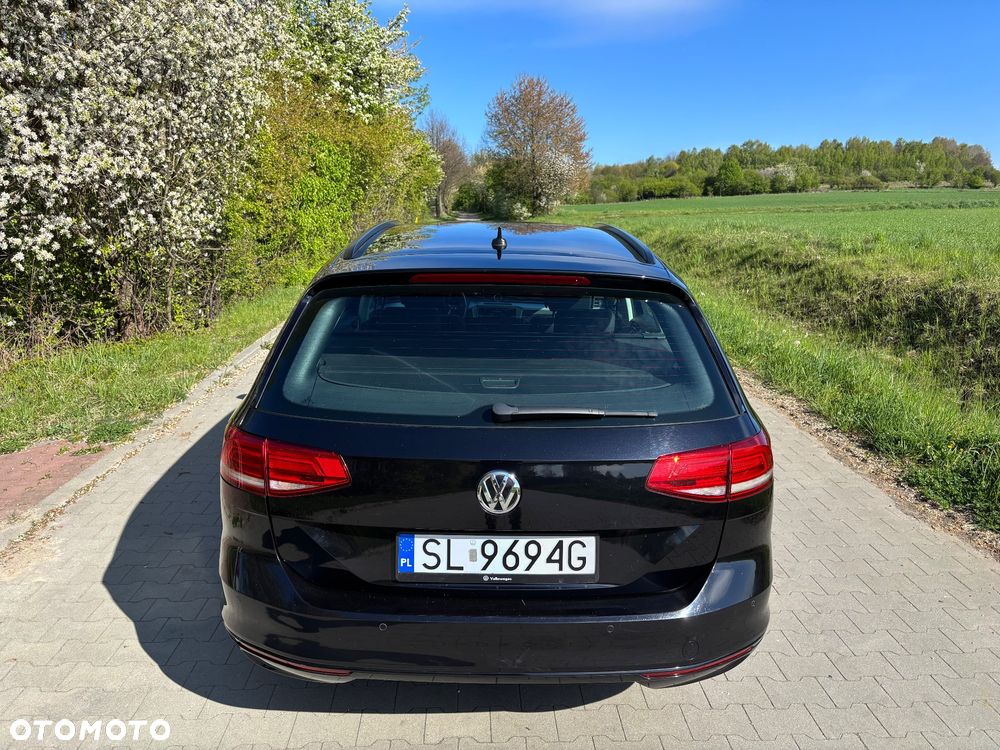 Volkswagen Passat 2.0 TDI SCR Comfortline - 4