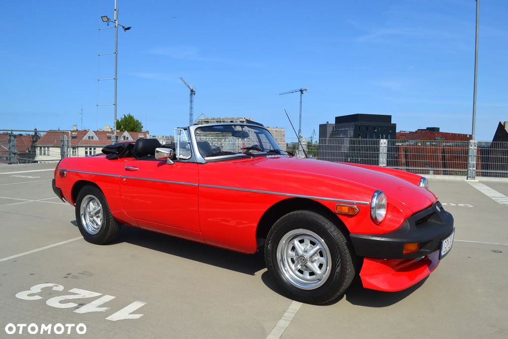 MG MGB - 13
