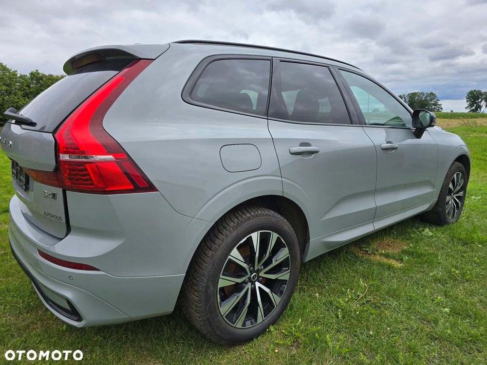 Volvo XC 60 B4 D AWD Plus Dark - 12