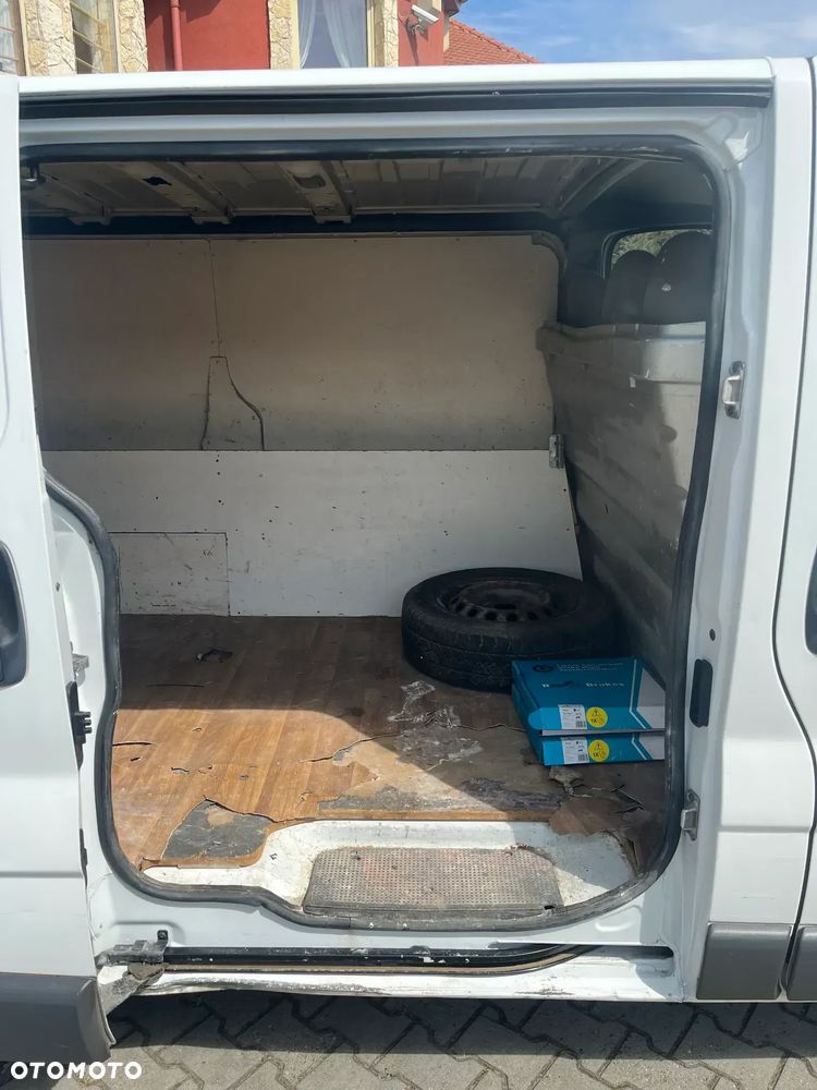 Opel VIVARO - 16