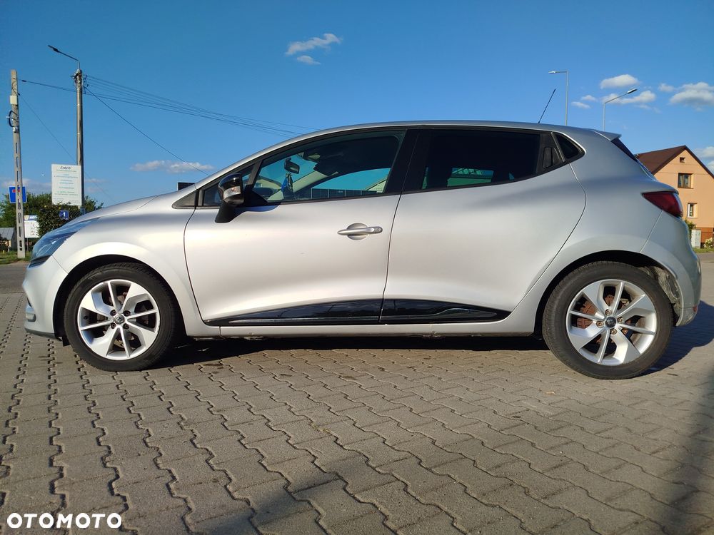 Renault Clio - 6