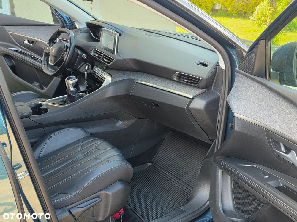 Peugeot 5008 BlueHDI 130 Allure Business-Paket - 21