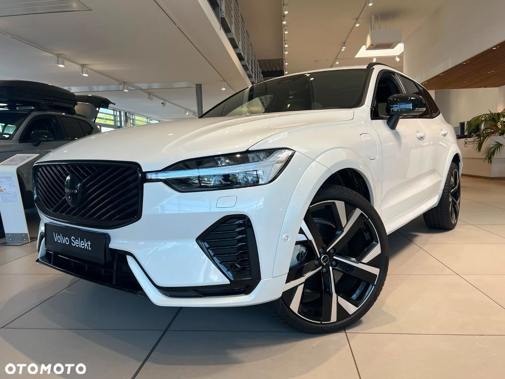 Volvo XC 60 T8 Plug-In Hybrid AWD Plus Black Edition - 1