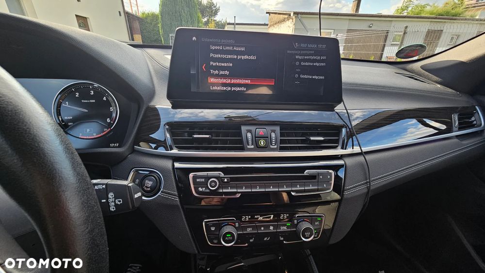 BMW X1 xDrive18d Sport Line - 29