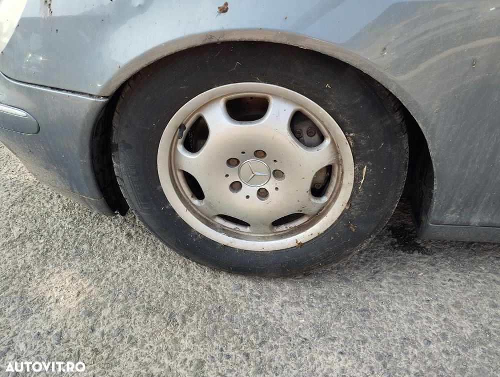 Dezmembrari Mercedes-Benz S-CLASS (W220) (1998-2005) S 320 CDI (220.0 - 6