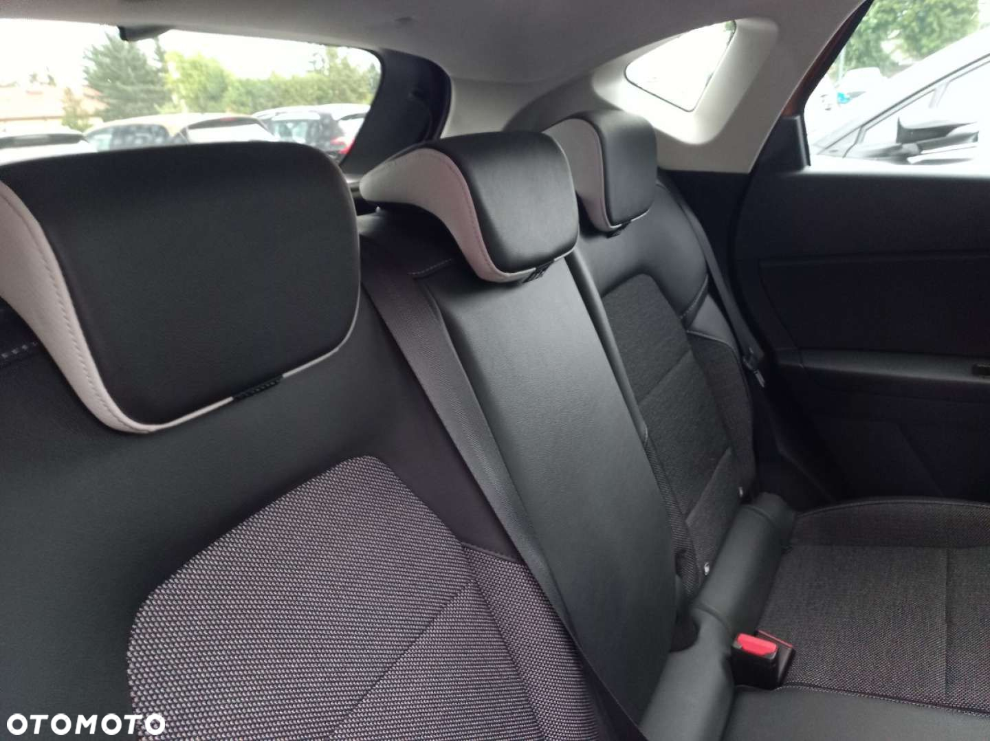 Renault Captur - 19